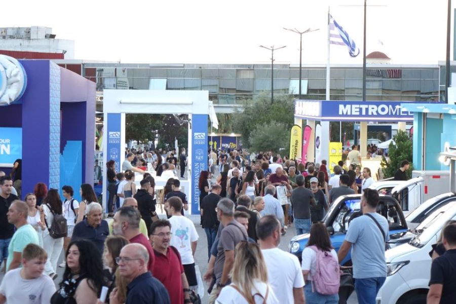 Η γαστρονομία έχει την τιμητική της στην 90ή ΔΕΘ. Ασιατικές και ελληνικές γεύσεις προσελκύουν το κοινό.