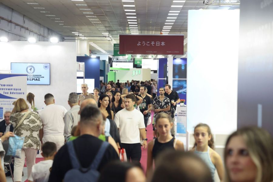 Τελευταία ευκαιρία για συμμετοχή στη μεγάλη γιορτή της 90ής ΔΕΘ. Αμείωτο συνεχίζεται το ενδιαφέρον του κόσμου.