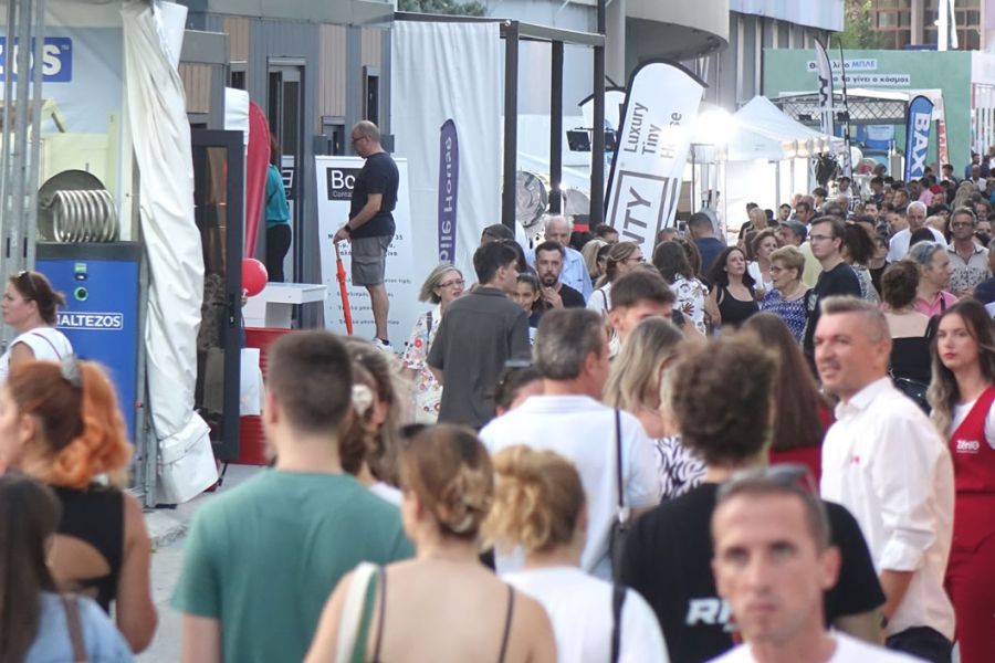 Εντυπωσιακή η προσέλευση στην 89η ΔΕΘ  το πρώτο Σαββατοκύριακο